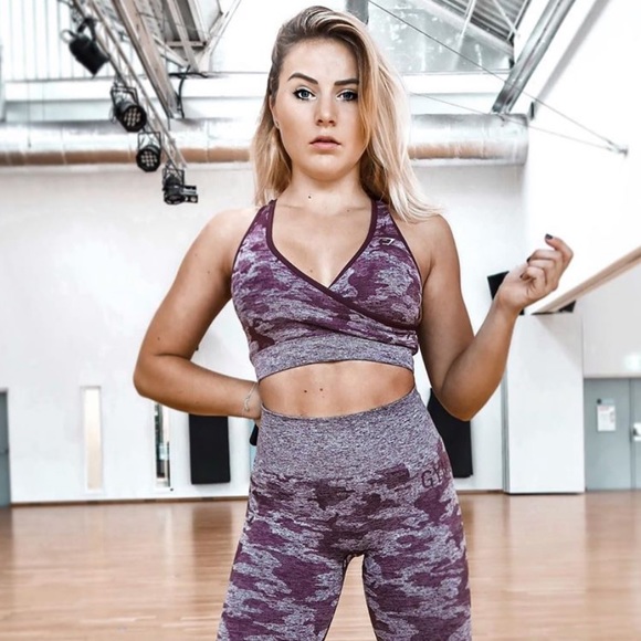 gymshark camo sports bra